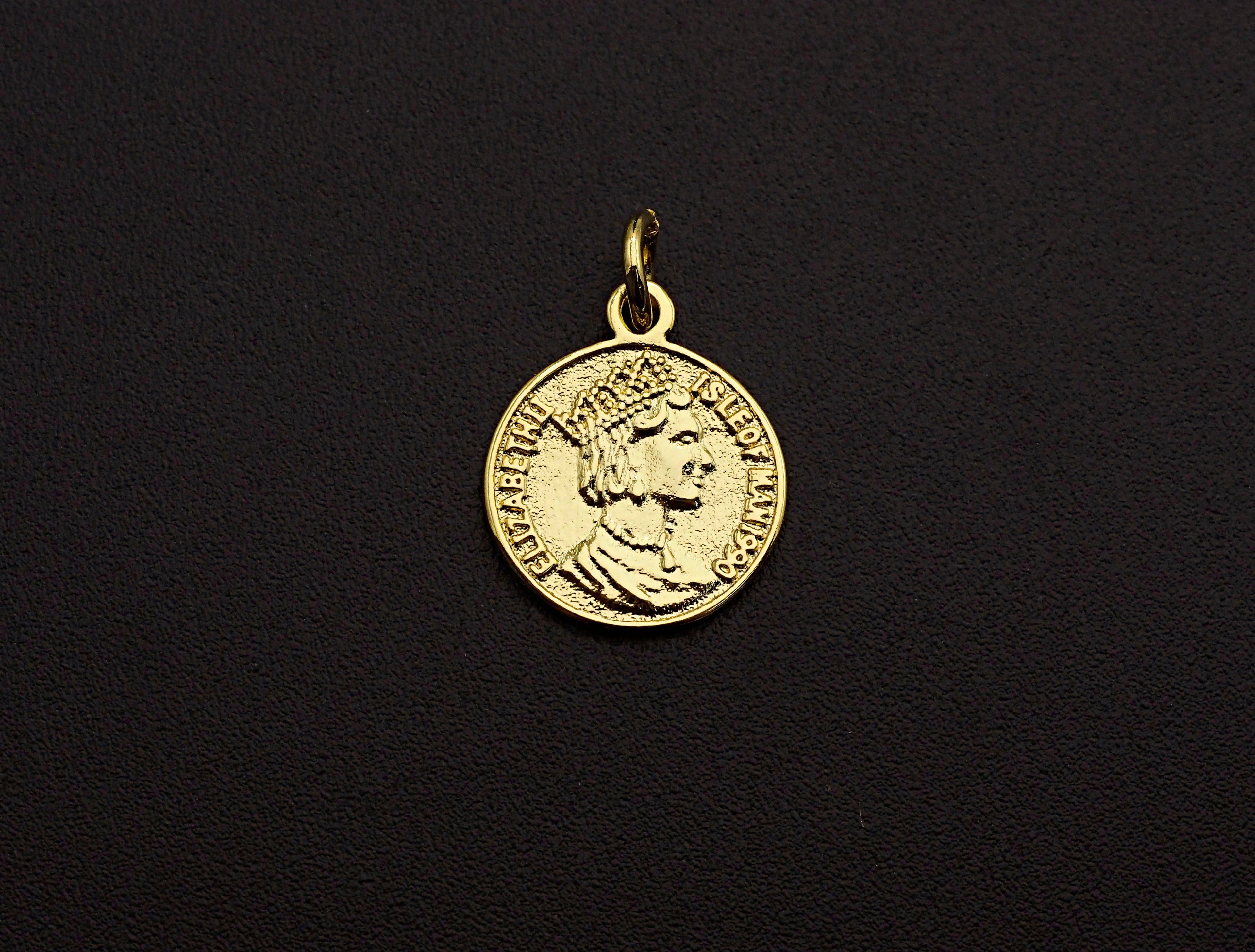 Medallion Elizabeth Queen Coin Pendant, Round Coin Pendant,  Gold Coin Pendant,13x16 mm, Sku#Z728