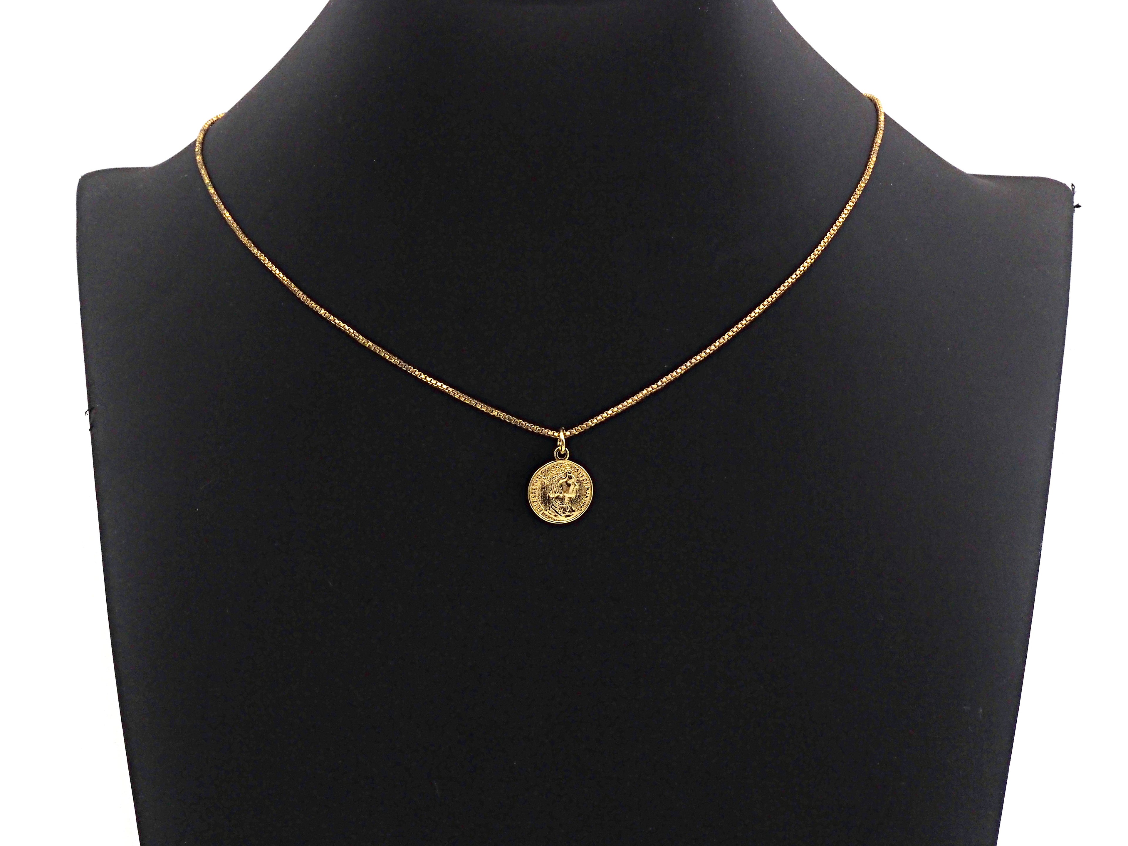 Medallion Elizabeth Queen Coin Pendant, Round Coin Pendant,  Gold Coin Pendant,13x16 mm, Sku#Z728