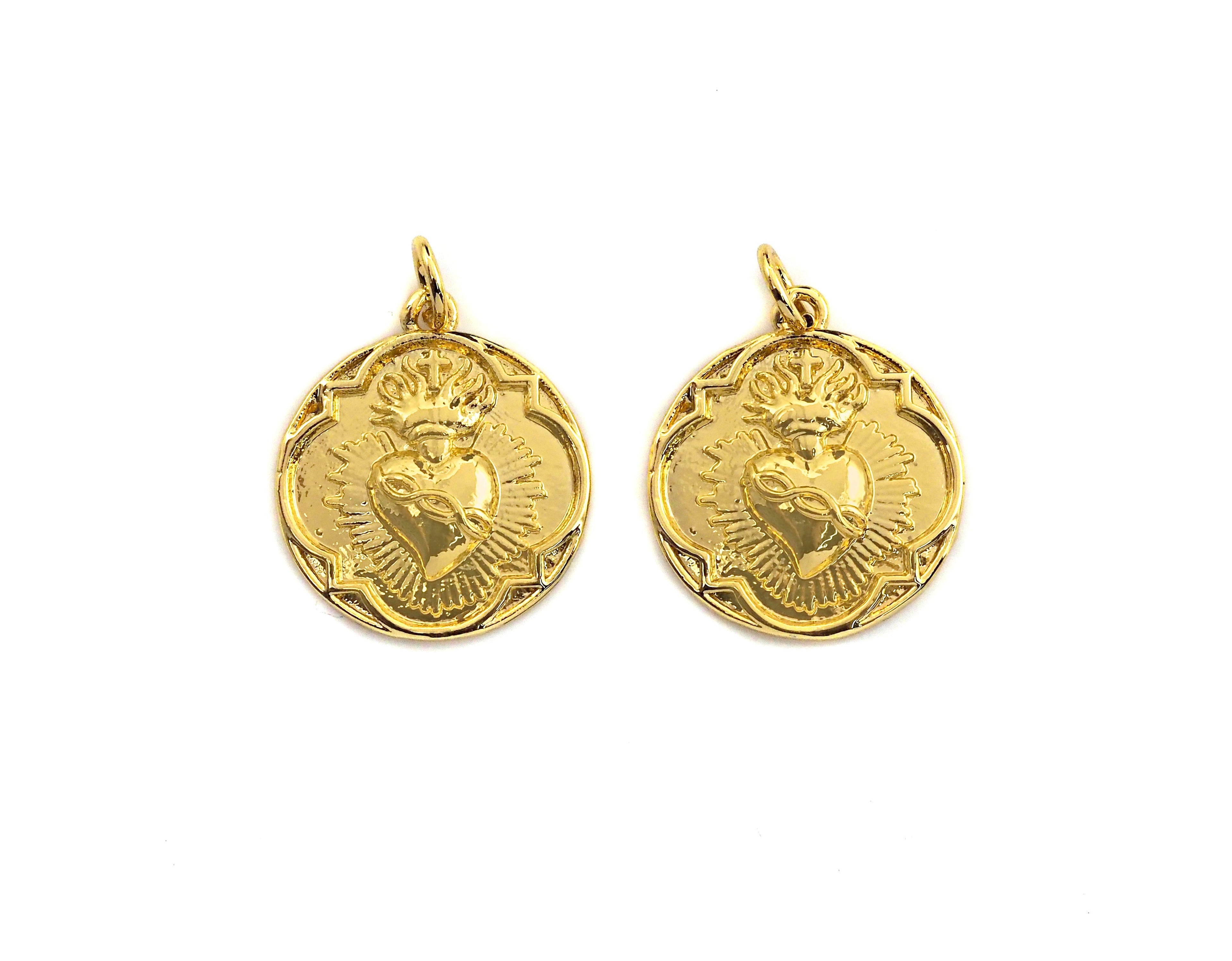 Medallion Heart Pendant/Charm, Embossment Heart Disc Pendant, Cubic Zirconia Pendant, Gold Tone, 18x20mm, Sku#Z693