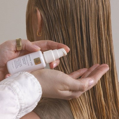 Kristin Ess Weightless Shine Working Hair Serum Frizz Taming, Smoothing, Moisture Locking 1.7 fl oz - Imperfect Box