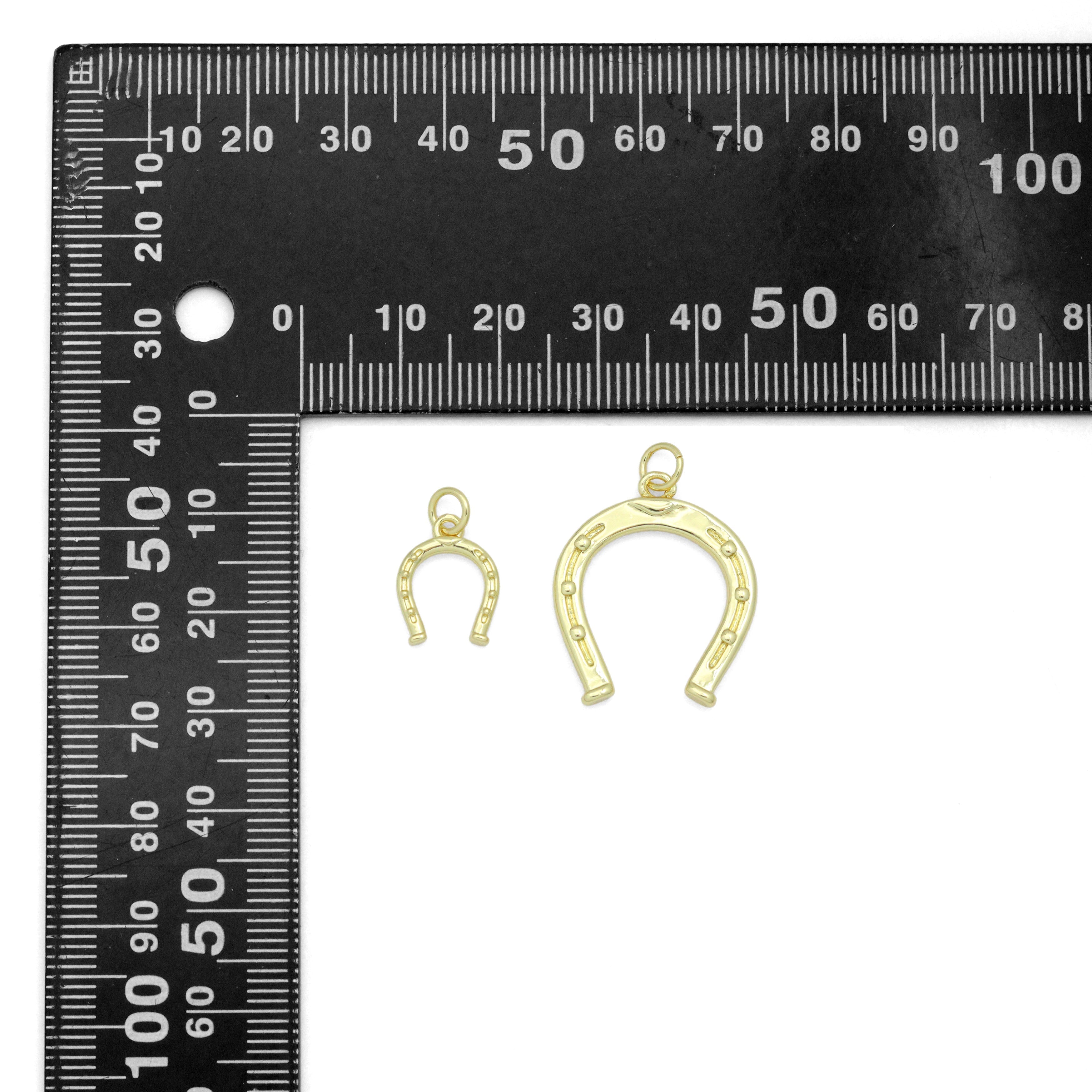 18K Gold Lucky Horse Shoe Shape Pendant/Charm, Z1310
